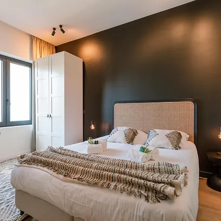 Beautiful For 6 Persons On Top Location In * Gante