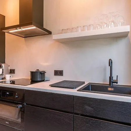 Beautiful For 6 Persons On Top Location In Gent